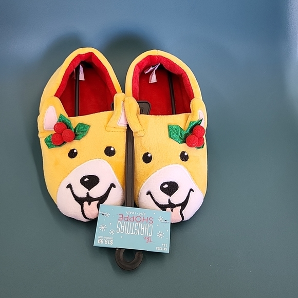 NWT The Christmas Shoppe Holly Corgi Holiday Slippers Small/Medium Ages 14+ Fun! - Picture 1 of 8